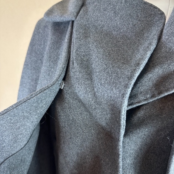 Tory Burch Jess Jacket in Grey Melange with Removable Cape Size 10 - Picture 3 of 10